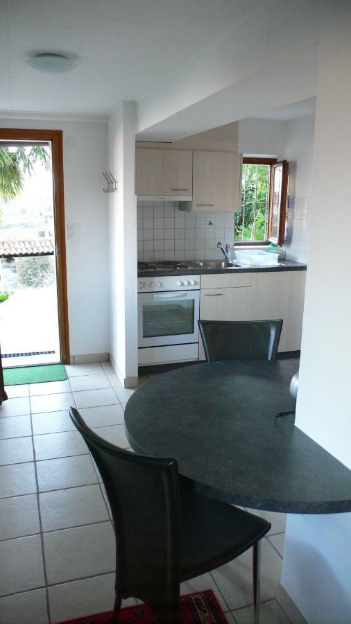 Casa Petra 1 1/2 Zi, Orgnana 83 Apartment Gambarogno ภายนอก รูปภาพ